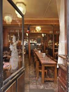 Entrée du Polidor, restaurant pas cher et historique de Paris