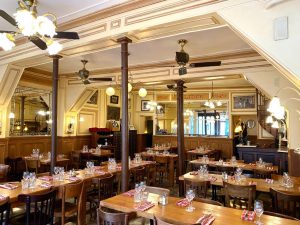 La salle du Polidor, restaurant pas cher et historique de Paris